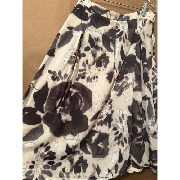 St. John Silk & Cotton Skirt - Picture 2 of 11